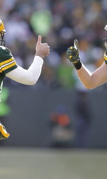 Rodgers, Nelson connection powering Packers